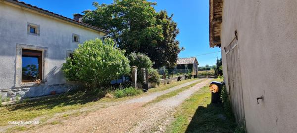 Maison avec garage attenant, véranda et grange – 175 m² – 6 pièces