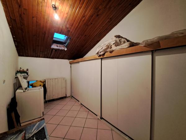 Maison avec garage attenant, véranda et grange – 175 m² – 6 pièces