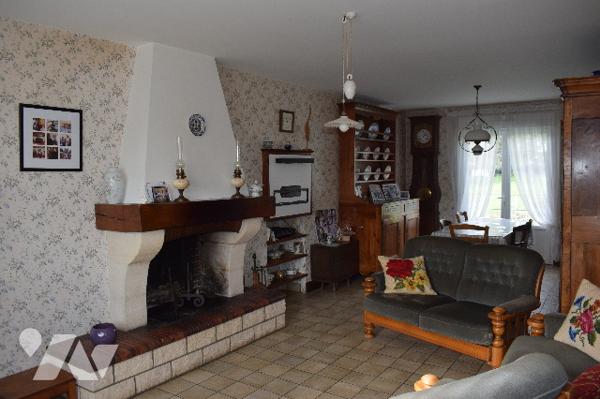 Maison située à RUFFEC