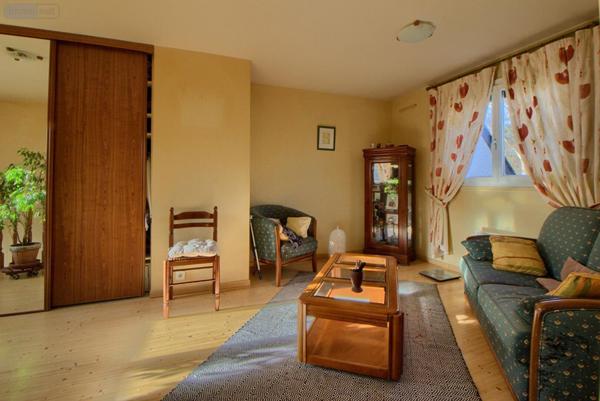 Maison à vendre à Rennes en Ille-et-Vilaine (35000), ref : 001-418   
SAINT LAURENT