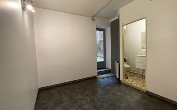 Appartement à vendre    2 pièces • 32,98 m2 Montauban