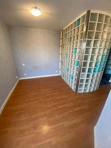 MAISON FAMILIALE imaginée par D. Rougé, Architecte