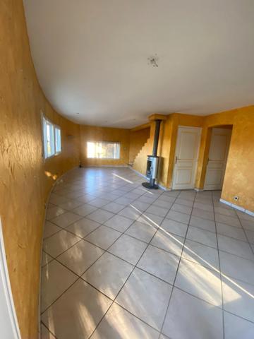 MAISON FAMILIALE imaginée par D. Rougé, Architecte