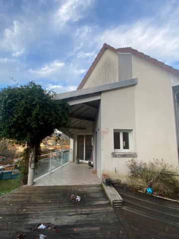 MAISON FAMILIALE imaginée par D. Rougé, Architecte