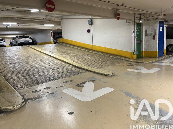Parking à vendre 12 m² Paris 13