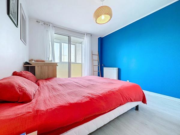 Appartement à vendre 3 pièces (69) À vendre – Superbe T3 rénové de 68 m² – Rillieux-la-Pape situé 1 Avenue Général Leclerc