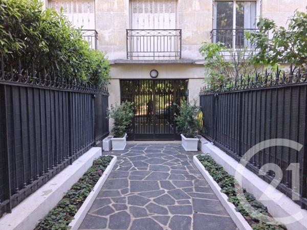 Appartement F1 à vendre  1 pièce - 40,96 m 2   PARIS  - 75016