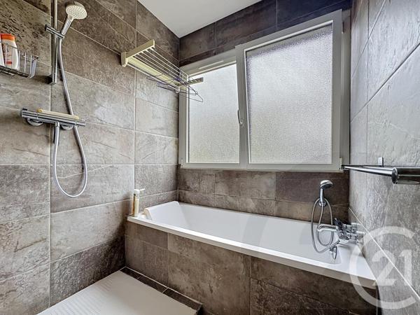 Appartement F2 à vendre  2 pièces - 37 m 2   PARIS  - 75018
