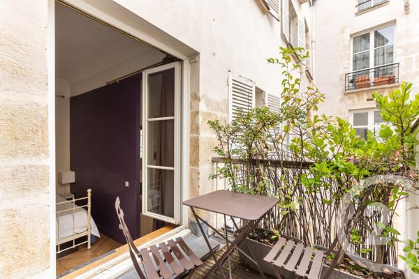 Appartement F2 à vendre  2 pièces - 37 m 2   PARIS  - 75018