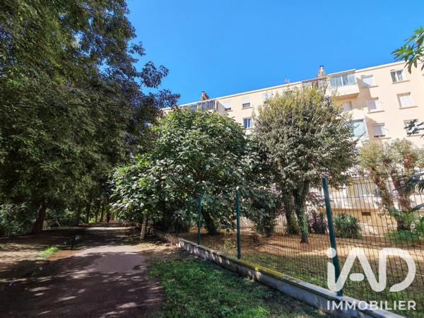Appartement à vendre 4 pièces 66 m² Marseille 8