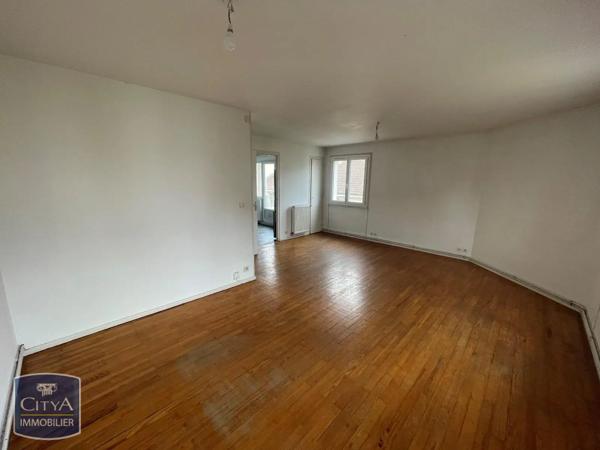 Appartement à louer 5 pièces 82m²