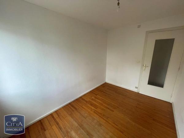 Appartement à louer 5 pièces 82m²