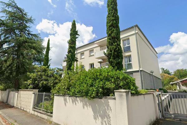 Appartement T3 avec terrasse et parking