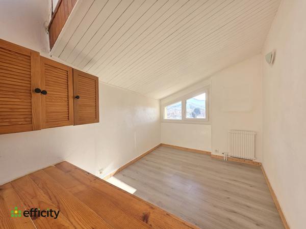 Appartement 4 pièces - 81 m² Exclusivité efficity