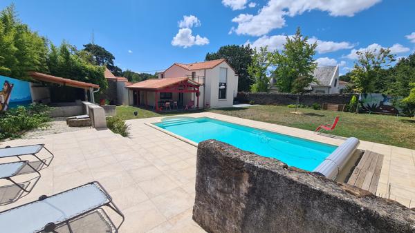 Maison 9 pièces - 252 m² Bien prestige