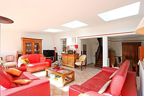 Maison de 136,21m²-Nanterre proche centre €846 450 ** - Référence 15352