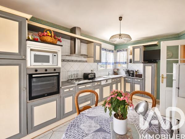 Maison à vendre 4 pièces 121 m² Seilhac