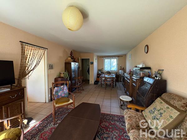 Maison à vendre à Châteaudun - 4 pièces avec garage et panneaux solaires