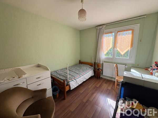 Maison à vendre à Châteaudun - 4 pièces avec garage et panneaux solaires