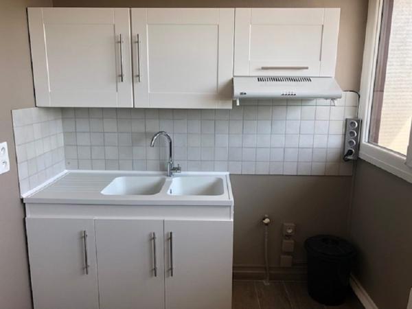 Studio entièrement rénové de 28 m² proche gare de sen