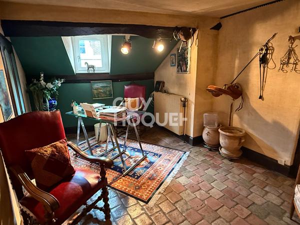 À vendre : Appartement spacieux de 5 pièces au coeur de Chalon-sur-Saône !