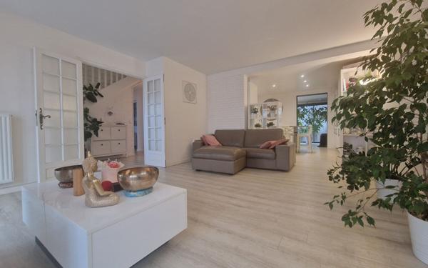 Maison à vendre    5 pièces • 147 m2 Vaires-sur-Marne