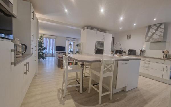 Maison à vendre    5 pièces • 147 m2 Vaires-sur-Marne