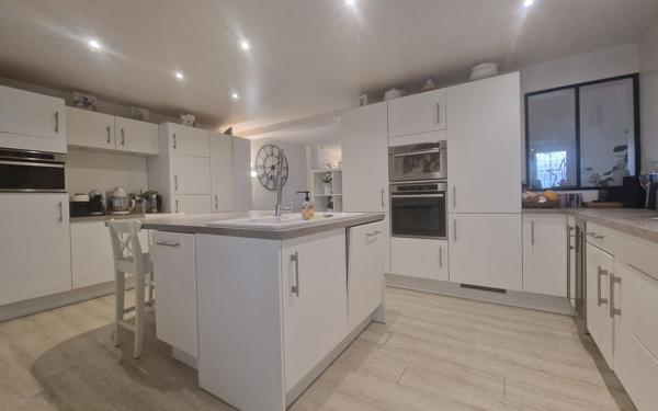 Maison à vendre    5 pièces • 147 m2 Vaires-sur-Marne