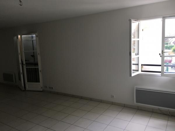 Location Appartement 3 pièces Saint-Leu-d'Esserent (60340)