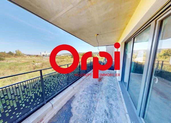 Appartement à vendre    3 pièces •  Mont-Saint-Martin