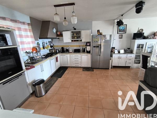 Maison à vendre 5 pièces 150 m² Le Tampon