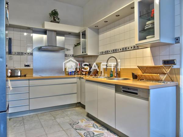 Charmante maison bourgeoise semi-individuelle de 199m²