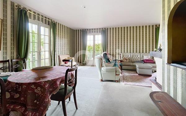 Maison à vendre    6 pièces •  Brive-la-Gaillarde