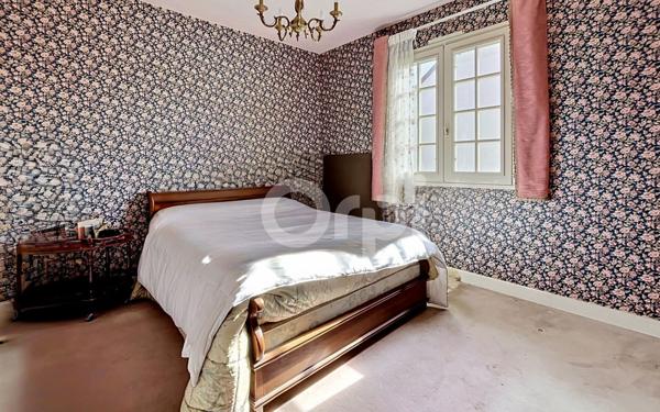 Maison à vendre    6 pièces •  Brive-la-Gaillarde