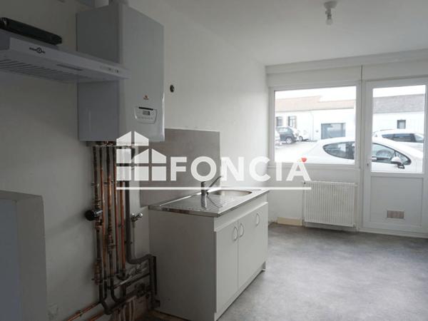 Location Appartement 3 pièces 75.03 m² - 4 BD EDOUARD BRANLY La Roche Sur Yon 85000