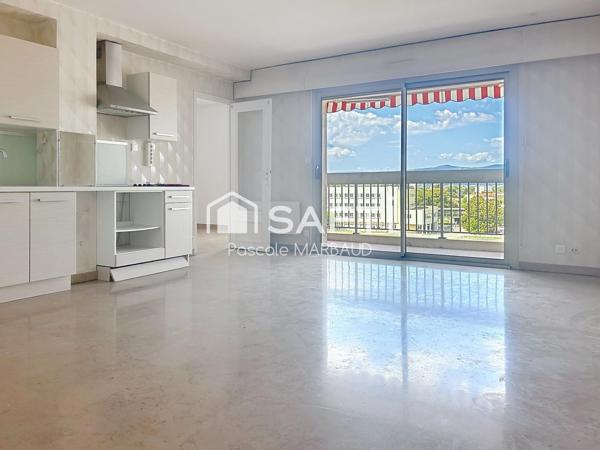 Appart T2 de 53 m² , avec balcon, place de parking