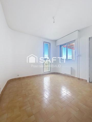 Appart T2 de 53 m² , avec balcon, place de parking