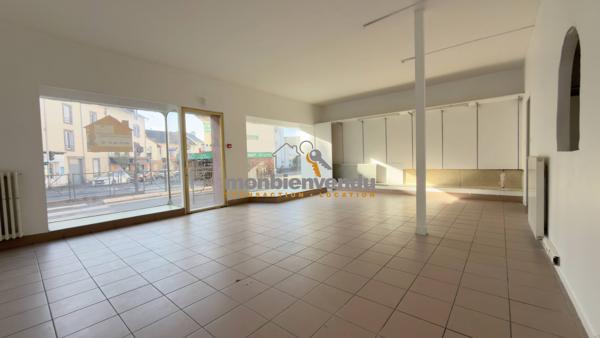 Local commercial 64m² + cave