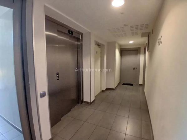 Vente                                                      Appartement
                        
                     3 pièces                      62 m2                     à Villeneuve-Saint-Georges