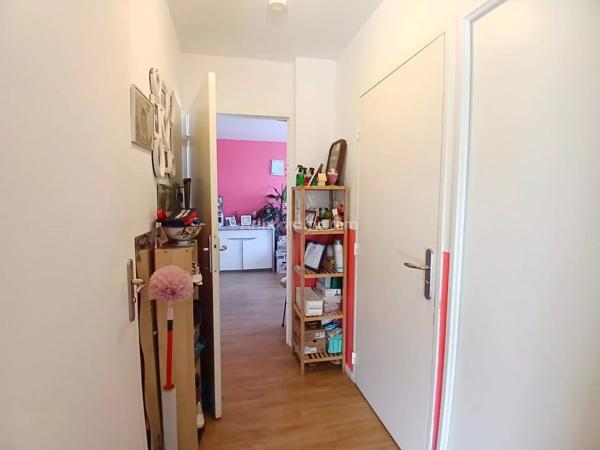 Vente                                                      Appartement
                        
                     3 pièces                      62 m2                     à Villeneuve-Saint-Georges