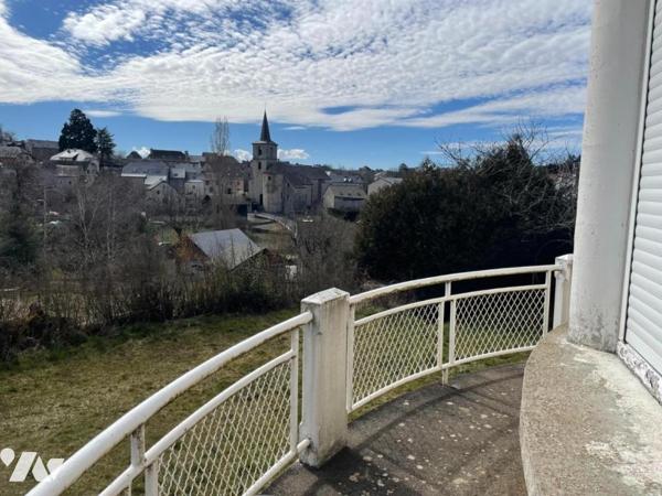 MAISON DE CARACTERE A VENDRE A AUMONT AUBRAC