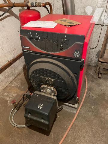 MAISON DE CARACTERE A VENDRE A AUMONT AUBRAC