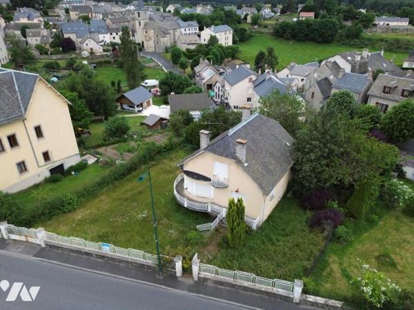 MAISON DE CARACTERE A VENDRE A AUMONT AUBRAC