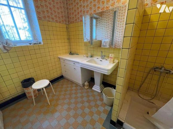 MAISON DE CARACTERE A VENDRE A AUMONT AUBRAC