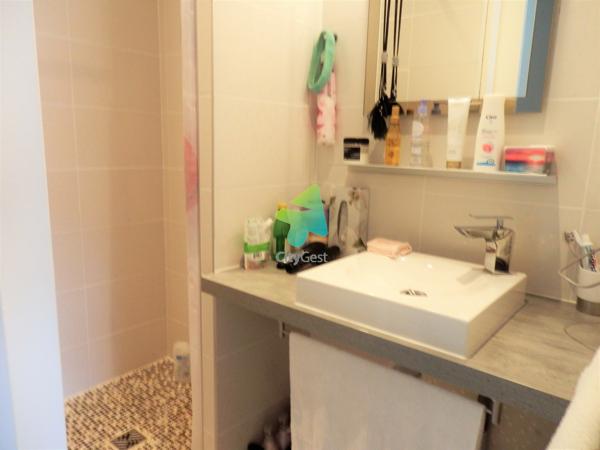 T3 Duplex traversant proche de tout
