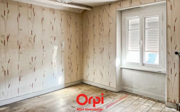 Maison à vendre    3 pièces •  Montluçon