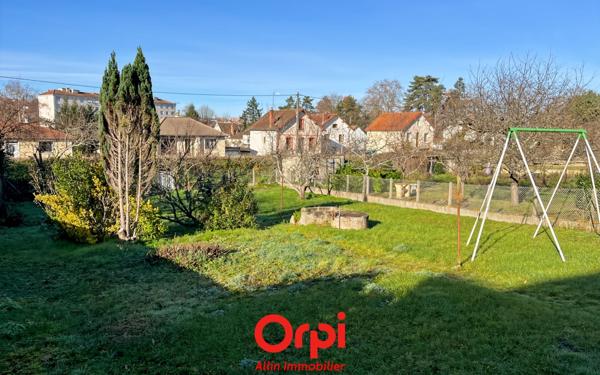 Maison à vendre    3 pièces •  Montluçon