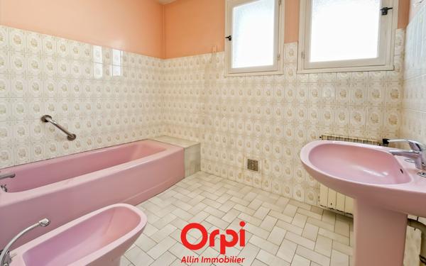 Maison à vendre    3 pièces •  Montluçon