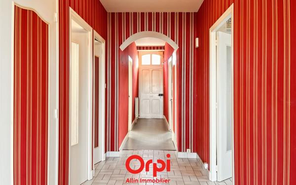 Maison à vendre    3 pièces •  Montluçon