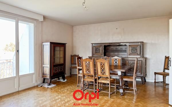 Maison à vendre    3 pièces •  Montluçon